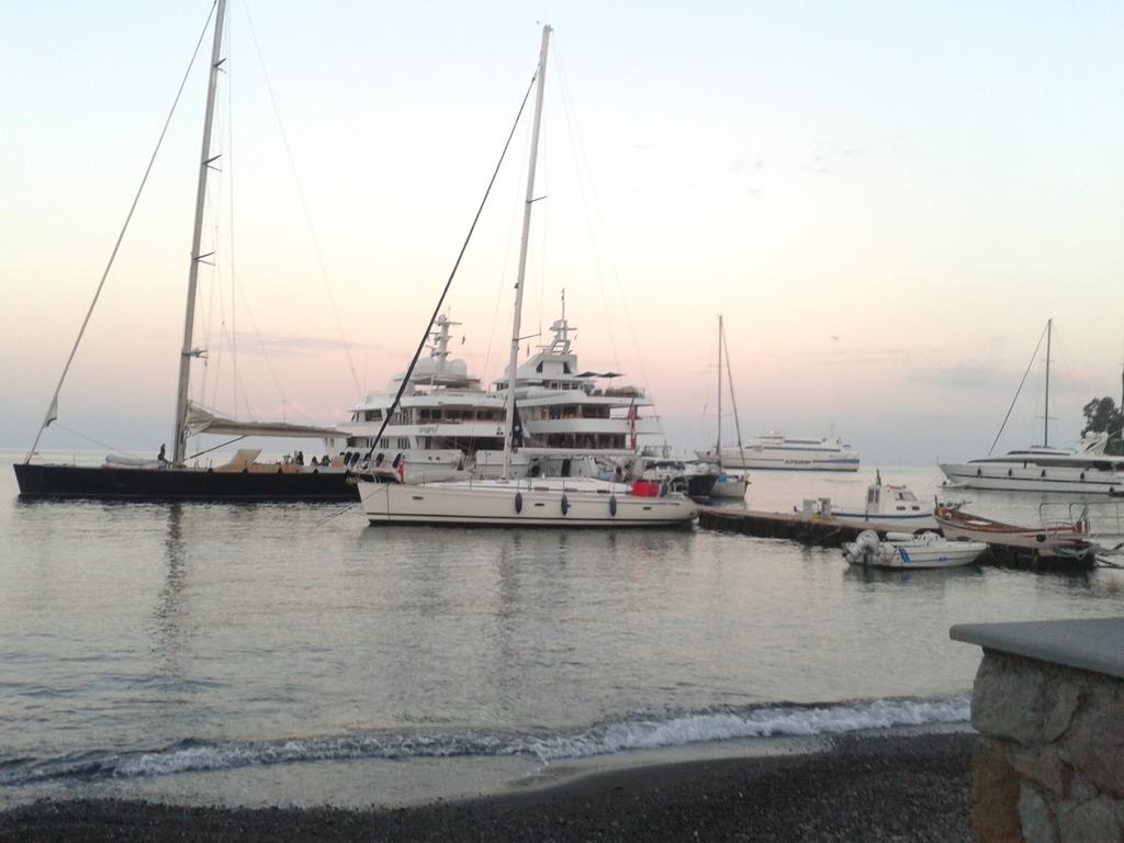 B&B Albatros リーパリ エクステリア 写真